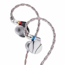 FiiO FD15 — IEM dinámico 13,8 mm (aluminio-magnesio), MMCX expandido, plugs 3,5 / 4,4 mm intercambiables.