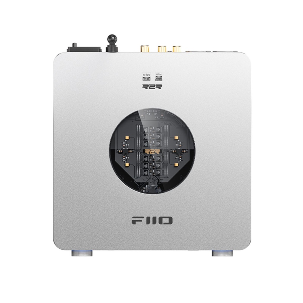 FiiO K13 R2R — DAC/Amplificador de escritorio fully balanced con tecnología R-2R de 24 bits · salidas balanceadas y single-ended · entradas USB, óptica, coaxial, I²S.