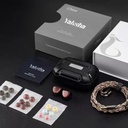 Kinera Celest Yaksha — IEM híbrido 2 DD + 1 BA + 1 Micro-Planar Driver · conector 0,78 mm 2-pin · plugs 3,5 mm / 4,4 mm.