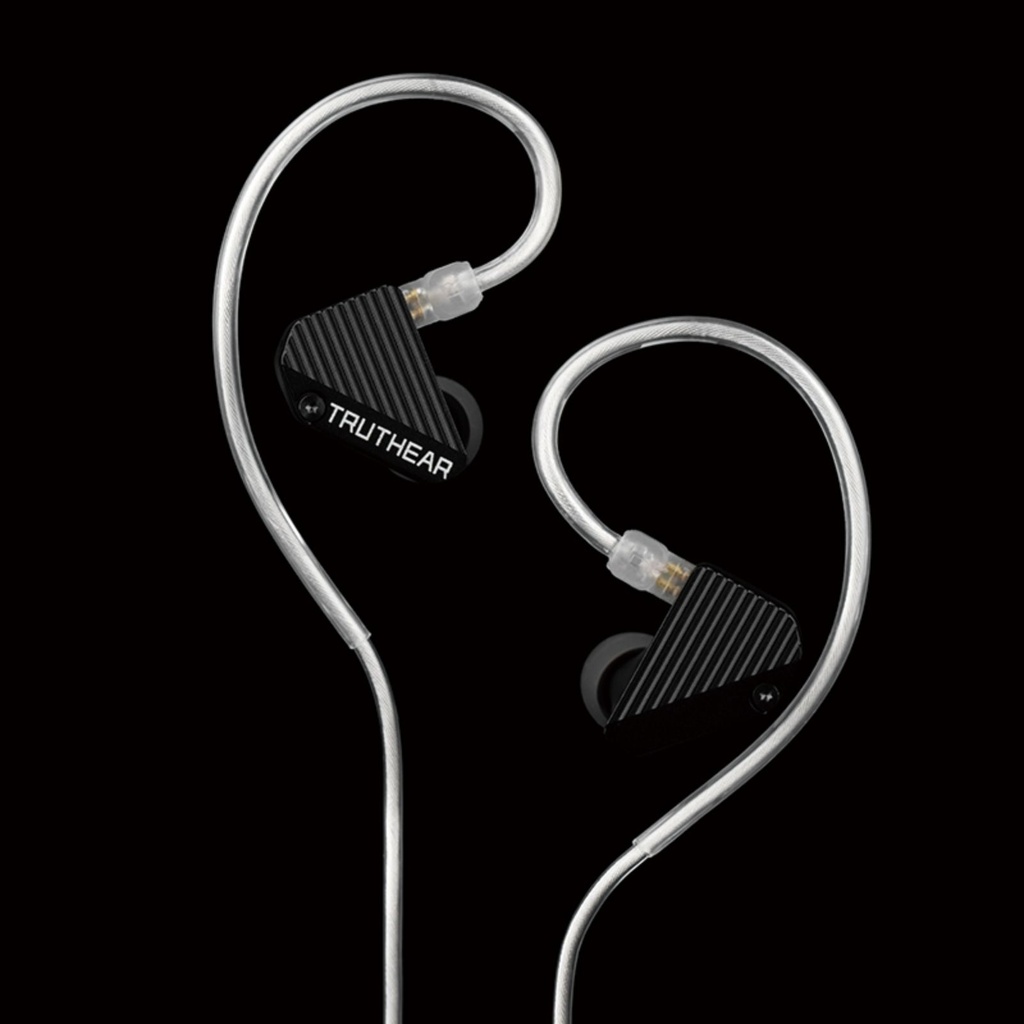 TRUTHEAR PURE — IEM híbrido 1 Dynamic (10 mm) + 3 Balanced Armature · cavidad DLP-3D (HeyGears) · conector 0,78 mm 2-pin (recessed) · cable coaxial OFC/plateado 3,5 mm SE.