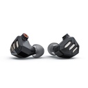 FiiO FH7S — IEM híbrido 1 Dynamic (13,6 mm DLC) + 4 Balanced Armature Knowles · diseño semi-abierto 2ª gen · filtro notch anti-sibilancia · S.Turbo para graves · MMCX · cable 8 hebras (152 hilos) SPC con plugs 3,5/4,4 mm y 3 filtros de afinación