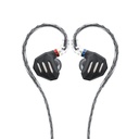 FiiO FH7S — IEM híbrido 1 Dynamic (13,6 mm DLC) + 4 Balanced Armature Knowles · diseño semi-abierto 2ª gen · filtro notch anti-sibilancia · S.Turbo para graves · MMCX · cable 8 hebras (152 hilos) SPC con plugs 3,5/4,4 mm y 3 filtros de afinación