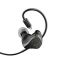 HiBy Yvain — IEM Quad-BA (4 Balanced Armature por lado) · crossover electrónico de 3 vías · cámara acústica independiente 3-canales · 0,78 mm 2-pin · cable OCC Litz con plugs intercambiables.