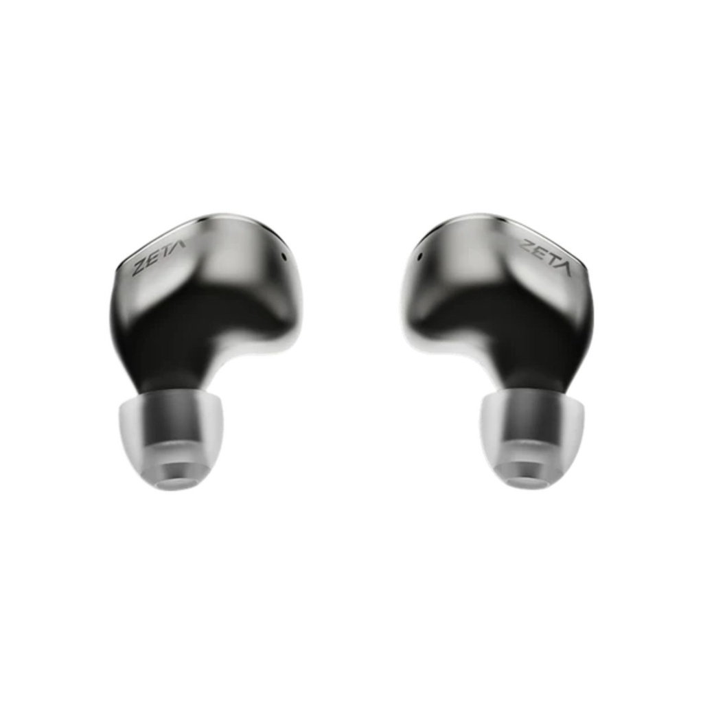 HiBy Zeta — IEM trihíbrido 1DD (10 mm liquid silicone) + 4BA (Knowles/Sonion) + 4 EST Sonion · crossover real de 5 vías + 5 cámaras/tubos acústicos independientes · estructura “Spatial Harmonic Enhancement” · carcasa de titanio CNC · 0,78 mm 2-pin · cable OCC 8 hebras Litz con terminación 4,4 mm balanceada.