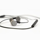 MOONDROP MARIGOLD — IEM dinámico 10 mm (doble cavidad) con domo plateado en berilio · USB-C con DAC integrado 32-bit/384 kHz · micrófono MEMS + cancelación de ruido por IA (NPU) · control en línea de 3 botones · estilo neckband.