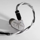 MOONDROP LAN II — IEM dinámico 10 mm, doble cavidad · acero inoxidable MIM · cable 0,78 mm 2-pin · terminación 4,4 mm balanceada + adaptador 3,5 mm · dos afinaciones: REF y POP.