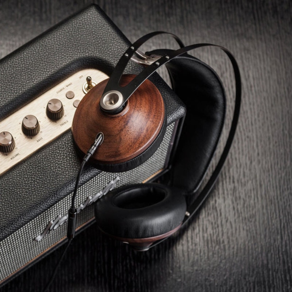 Meze 99 Classics Walnut – audífonos cerrados 40 mm