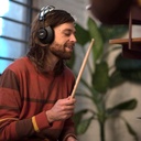 AKG K72 – audífonos cerrados de estudio (40 mm)