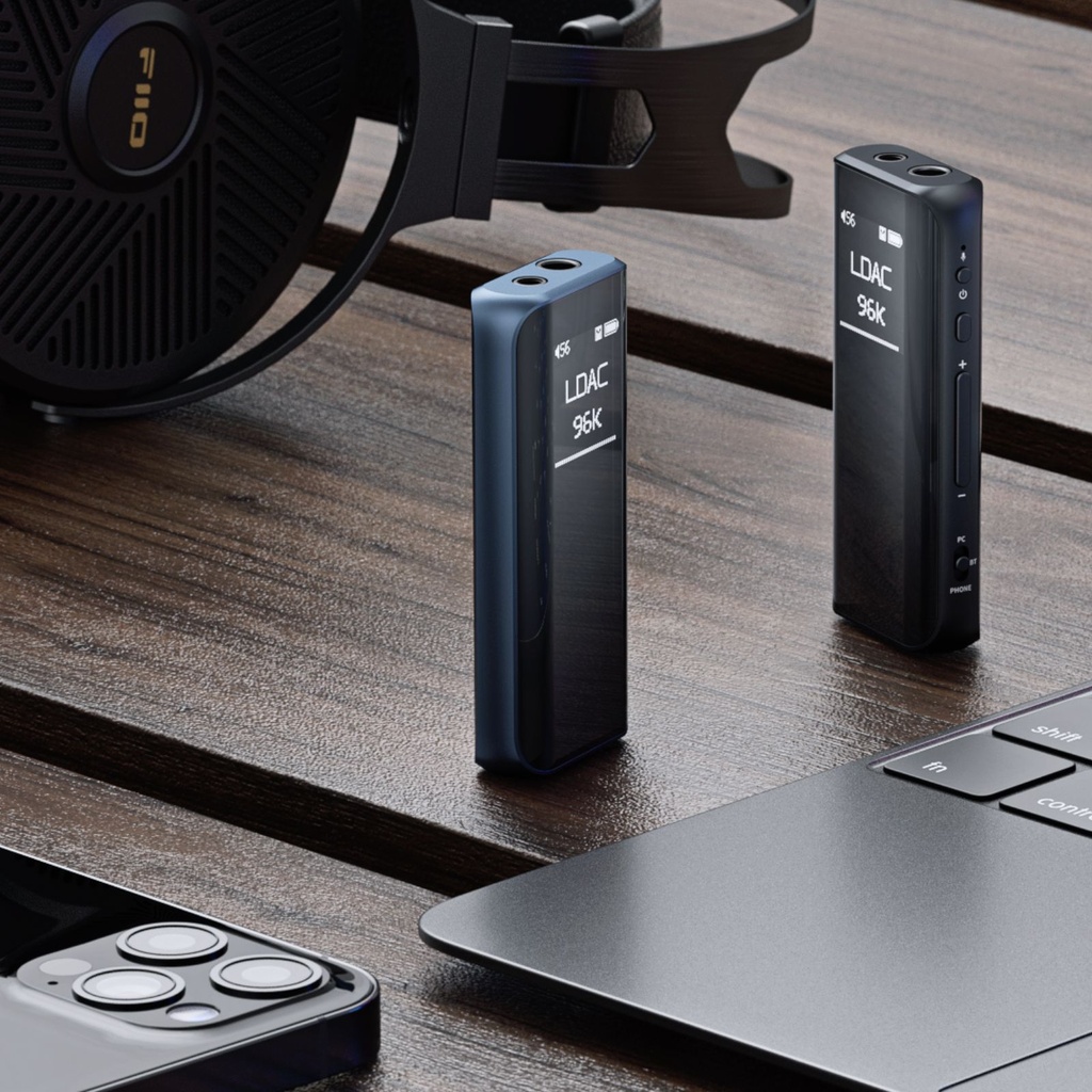 FiiO BTR15: Receptor Bluetooth y DAC USB Balanceado | Doble DAC ES9219MQ | Salida 4.4mm y Pantalla OLED
